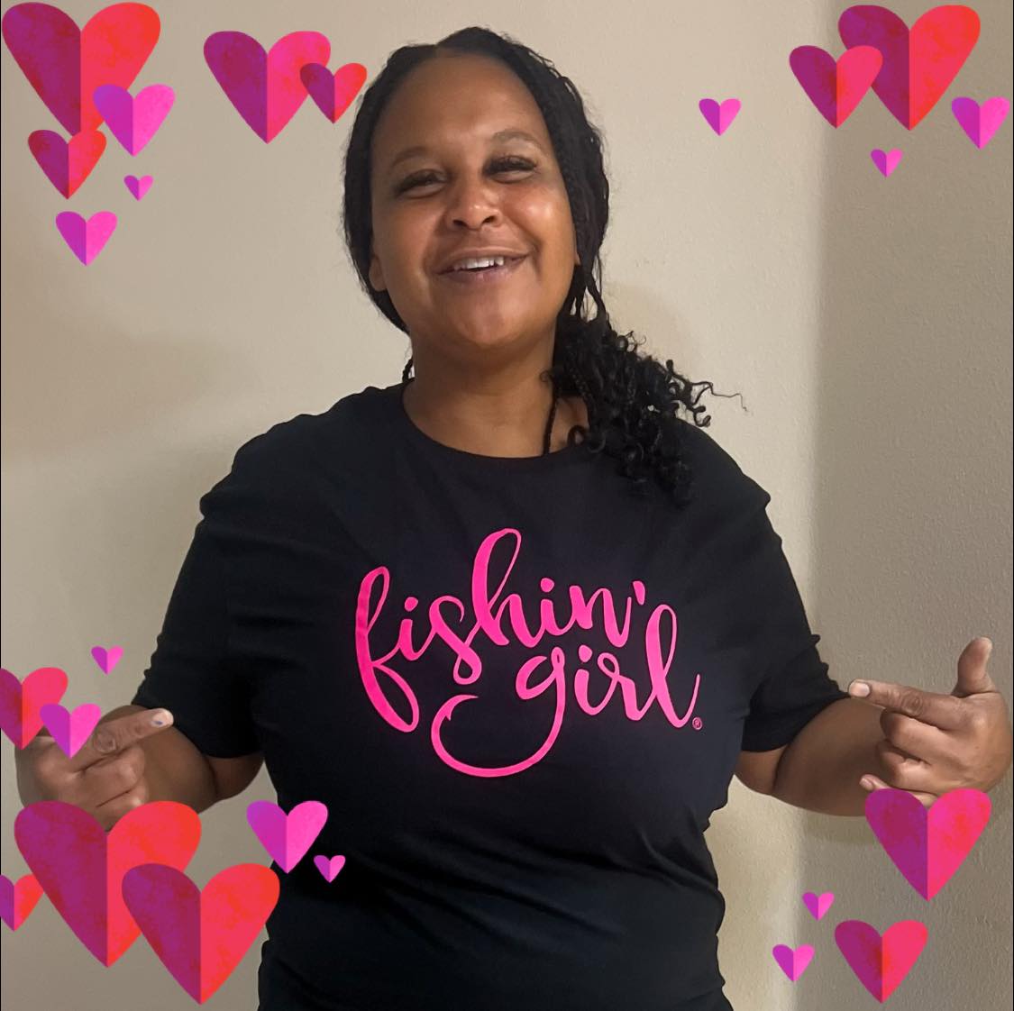 Black and Pink Fishin’ Girl T-Shirt – Women’s Fishing Shirt with Logo Front Print